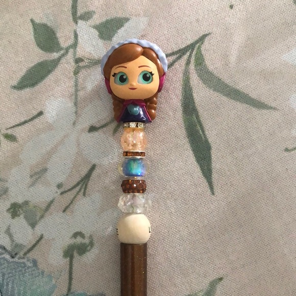 Elsa, Anna, Sven, Olaf Frozen Character Beaded Pens Set Collectibles - Picture 4 of 11